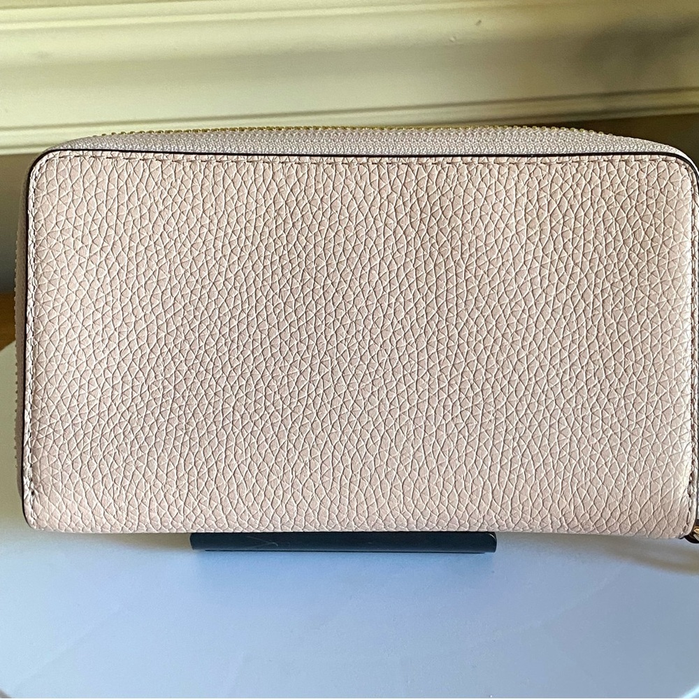Michael Kors Jet Set Travel Large Pebble Leather Powder Blush zip around wallet - Picture 5 of 11